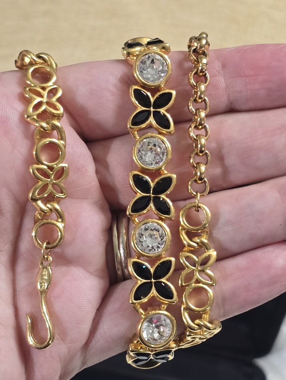 Vintage Napier Black Enamel Flowers & Clear Round Crystal Gold Tone Necklace - Picture 8 of 9
